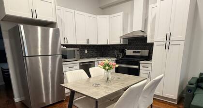 Bright & Comfortable Duplex· 3BR Retreat Near New York