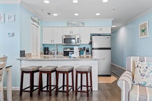 Fridge, microwave, oven, stovetop - Special Rates! Updated 1st Floor 2 bedroom oceanview condo in Surfside Beach! (Surfside Beach)