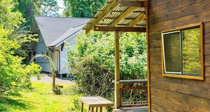 Artist's farm house children loft m/s Redmond, Seattle