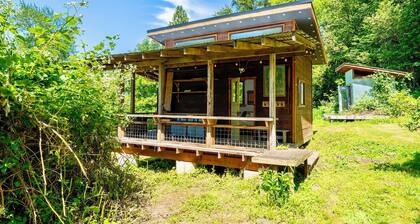 Artist's farm house children loft m/s Redmond, Seattle