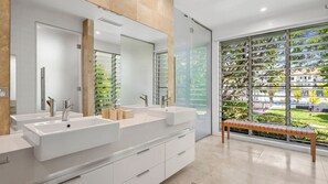 تجهيزات دش، مجففات شعر، مناشف