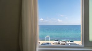 Chambre, 1 chambre (Room 301 (Ocean View / Netflix)) | 1 chambre, Wi-Fi gratuit