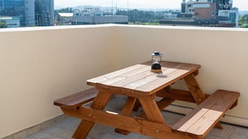 Habitaciรณn bรกsica, 1 habitaciรณn (Room 401 (Ocean View / Netflix)) | 1 habitaciรณn y wifi gratis