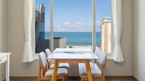 Basic Room, 1 Bedroom (Room 401 (Ocean View / Netflix))