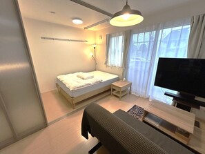 Lägenhet Standard | Mörkläggningsgardiner, strykjärn/strykbräda och gratis wi-fi