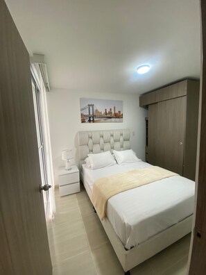 3 habitaciones, tabla de planchar con plancha y wifi 