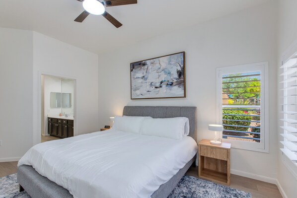 2 bedrooms, desk, iron/ironing board, free WiFi