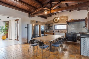 Dining - Villa for 12 with Pool, A/C, Garden (Rosolini)