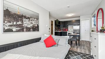 Fer et planche à repasser, Wi-Fi, draps fournis