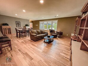 TV - Beachside at Long Lake North (Phillips)