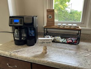 Interior - Charming House, just a short walk to downtown (Vermilion)