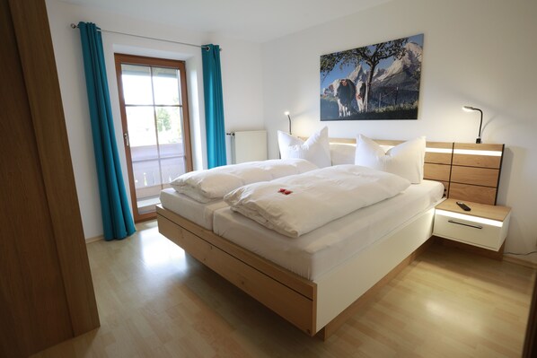 1 bedroom, iron/ironing board, Internet, bed sheets