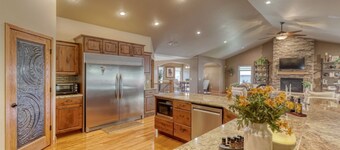 Nugget Gulch Retreat