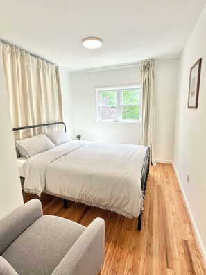 4 bedrooms, WiFi, bed sheets