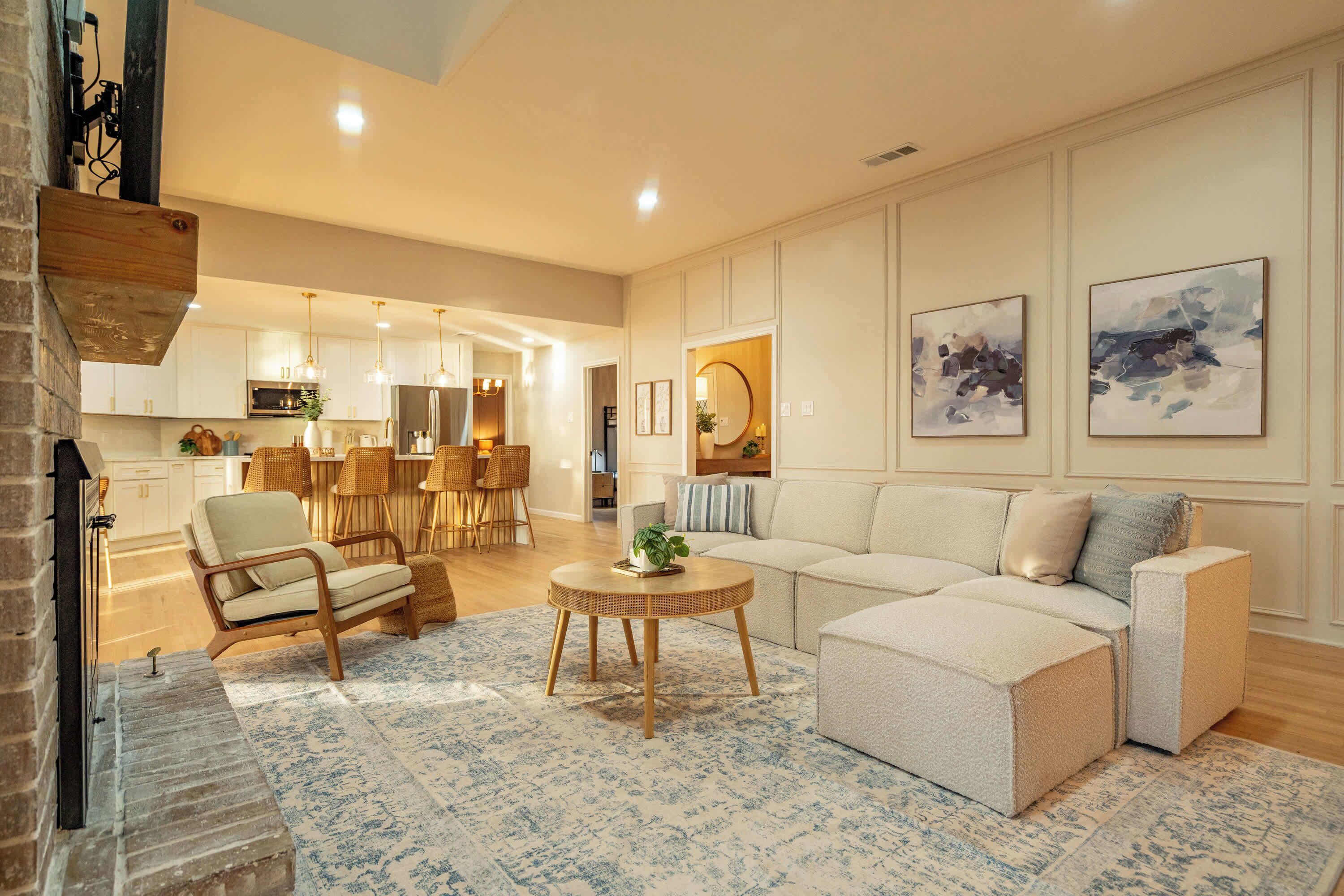 Televisión y oficina 