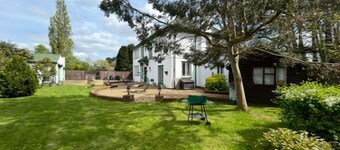 Private Lincoln Retreat - 4 Bedroom House