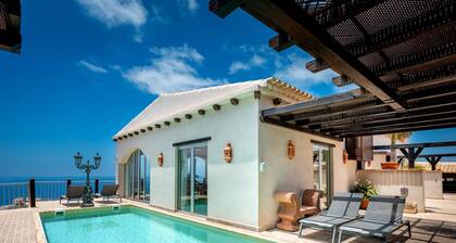 Villa Toscana Indoor & Outdoor Pool