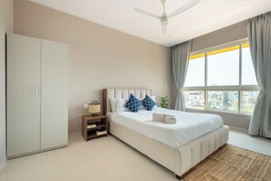 2 habitaciones, tabla de planchar con plancha, wifi y ropa de cama