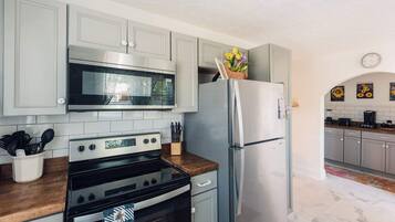 洗碗机、茶具/咖啡用具、厨具/餐具