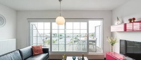 TV, DVD player, offices