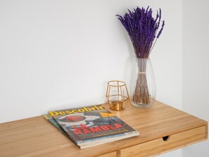 Interior detail - Cosy Sants Apartment (Barcelona)