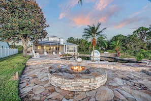 Terrace/patio - Luxury Lakefront | Private Dock | Pool & In-ground Spa (Lake Placid)