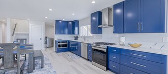 Luxury Beachfront 3 Story 1005