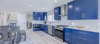 Luxury Oceanfront home in Oceanside – 5BR/5BA – Private Beach, Fire Pit, Walk to Pier