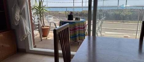 تناول الطعام