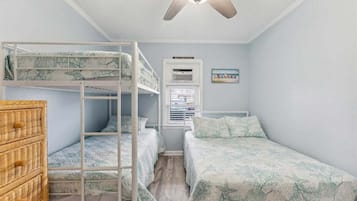 1 bedroom, iron/ironing board, free WiFi