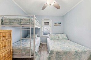 1 bedroom, iron/ironing board, free WiFi