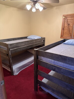 4 habitaciones y wifi gratis