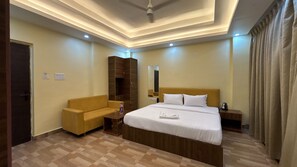 Luxury Room | Free WiFi, bed sheets - Hotel Shantam Regency (Bhagalpur)