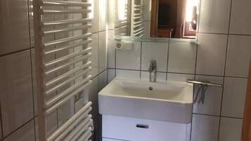 Haartrockner, Handtücher