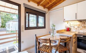 雪櫃、微波爐、焗爐、咖啡機/沖茶器