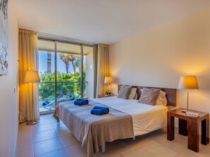 2 Schlafzimmer, Schreibtisch, Internetzugang