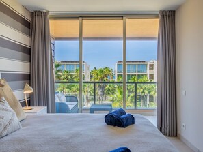 2 Schlafzimmer, Schreibtisch, Internetzugang