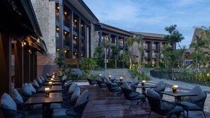 Restaurant - Myze Hotel Waingapu (Waingapu)