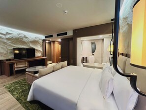 Deluxe Room | Premium bedding, free WiFi, bed sheets