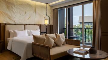 Deluxe-huone | Ylelliset vuodevaatteet, ilmainen Wi-Fi, vuodevaatteet