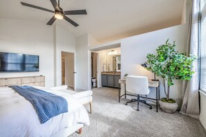 4 bedrooms, iron/ironing board, WiFi, bed sheets