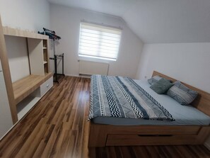 4 bedrooms, iron/ironing board, internet, bed sheets - Urban Home in Sarajevo (Sarajevo)