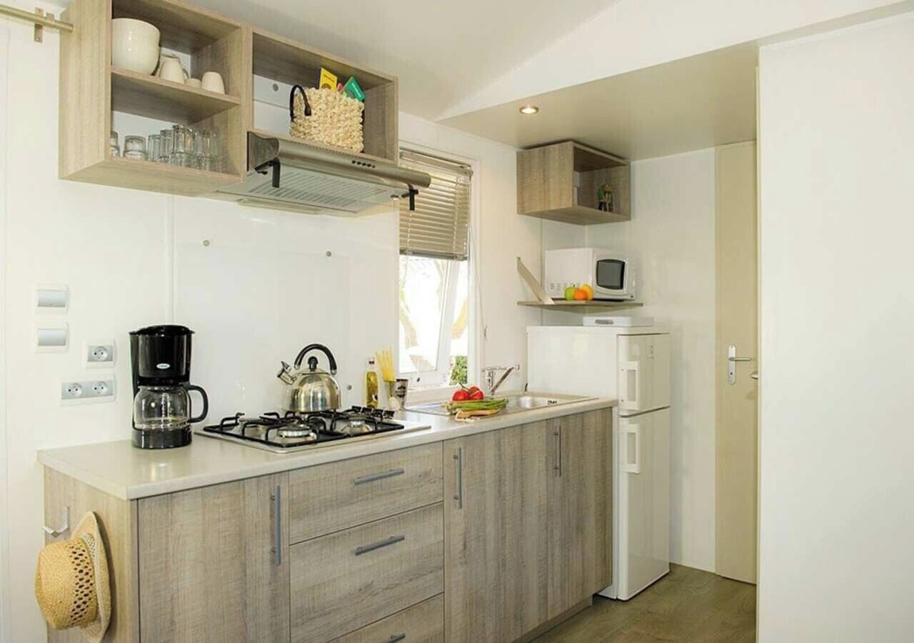 Mobil Karavan Comfort, 2 kamar tidur | Dapur pribadi