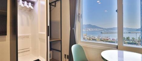 Superior Twin Room, Ocean View | Individually decorated, individually furnished, free WiFi