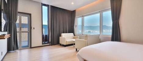Suite estudio Prestigio, vista al océano | Wifi gratis, decoración personalizada y muebles diferentes