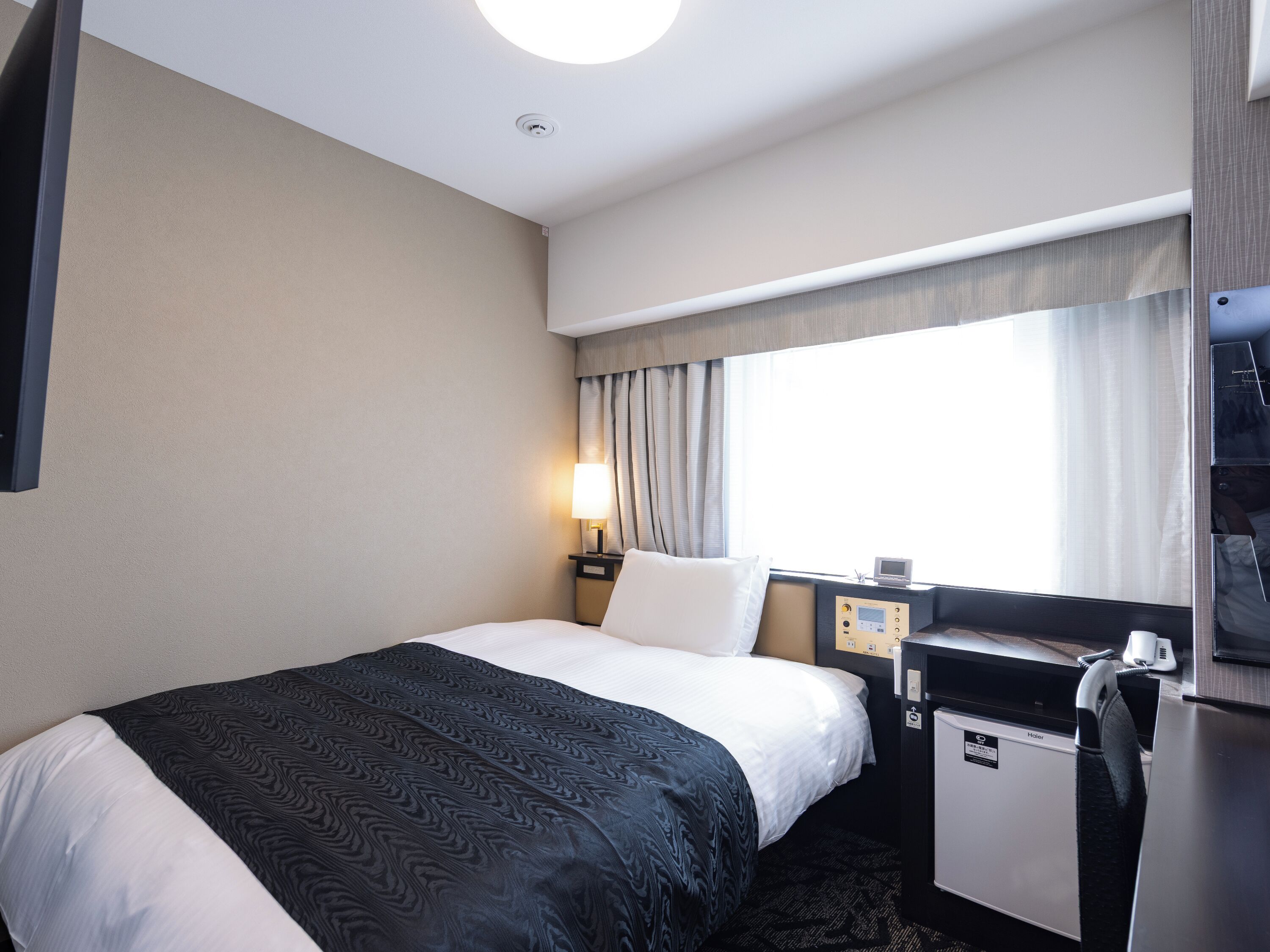 標準客房, 非吸煙房 (for 1 Adult) | 羽絨被、書桌、遮光窗簾/窗簾、免費 Wi-Fi