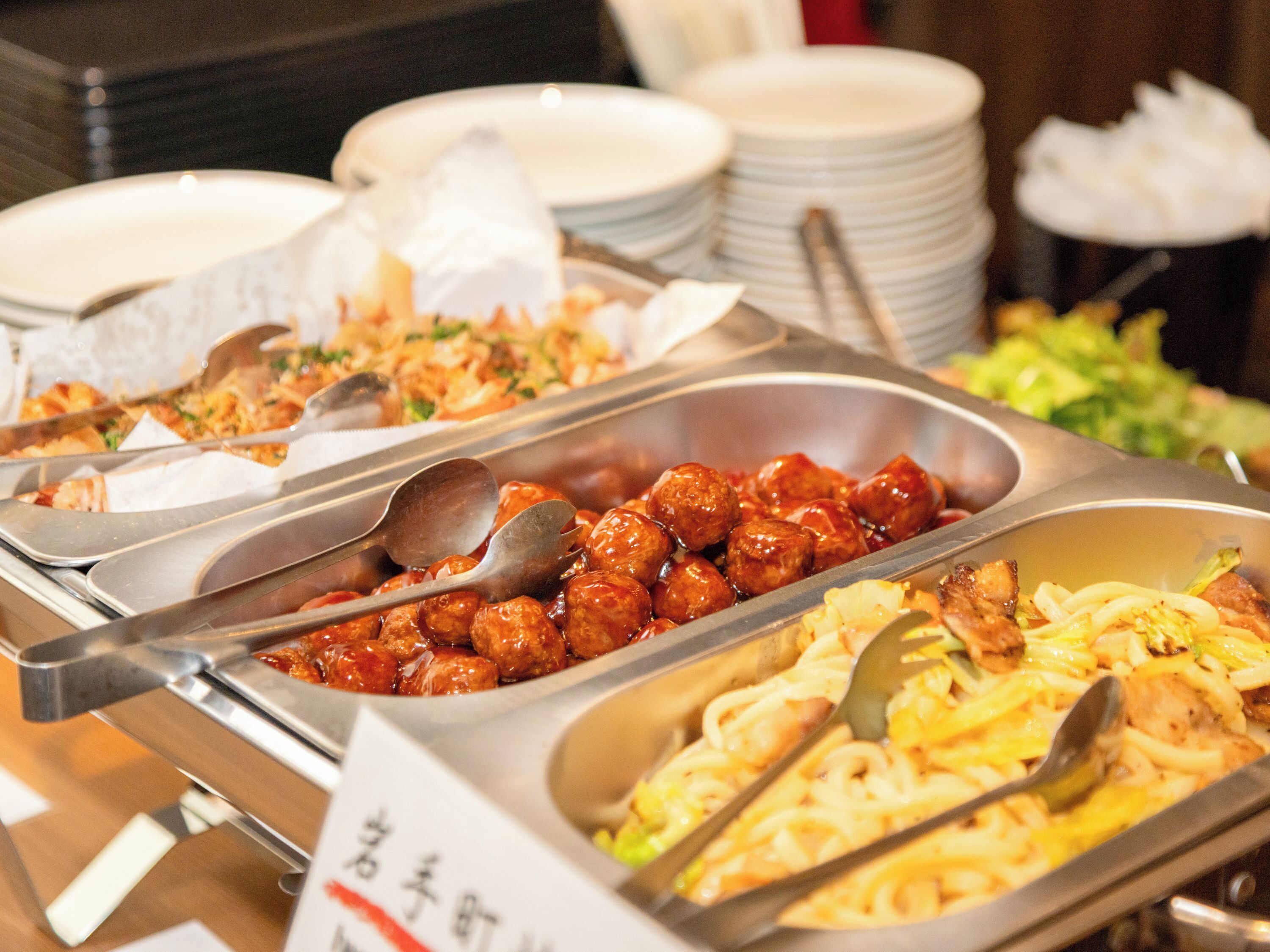 每日供应自助式早餐（每人 JPY 1700）