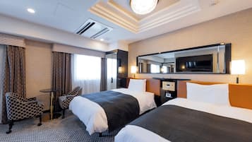 Deluxe Twin Room, Non Smoking | Down duvets, desk, blackout curtains, free WiFi
