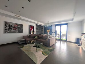 Pöytäjalkapallopöytä, pöytätennispöytä