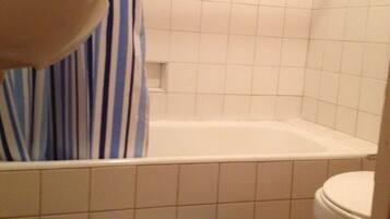 Comfort Double Room, Garden View | Bathroom